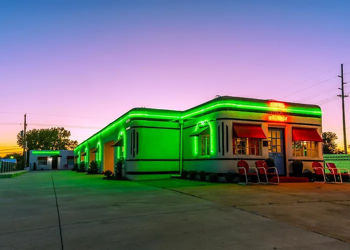 Boots Court Motel