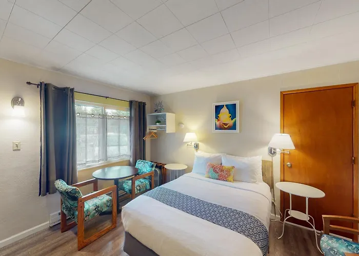 Lamplighter Inn Group Stay 2