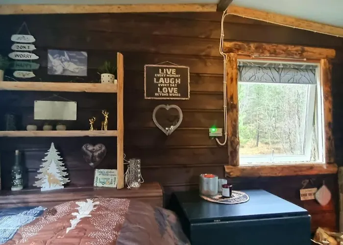 Hjortebu I Naturskjonne Omgivelser