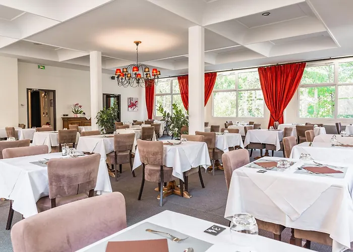 Auberge De Jeunesse Hi Brides-Les-Bains