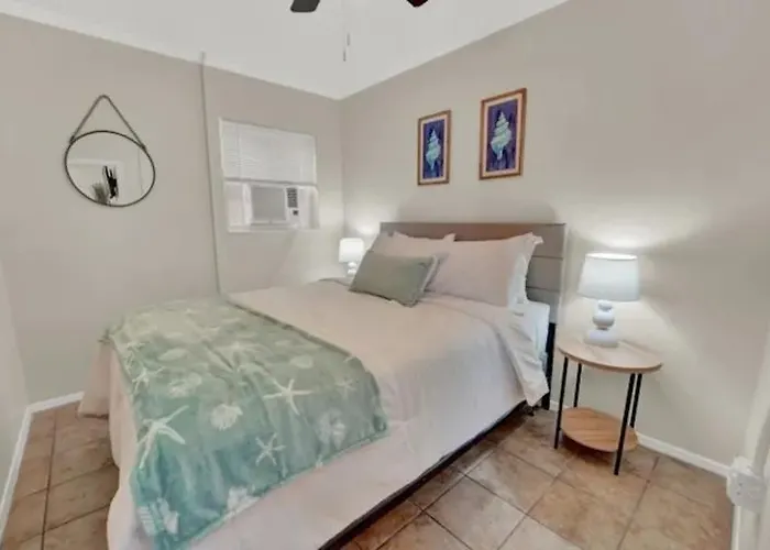 Sea Foam Suites