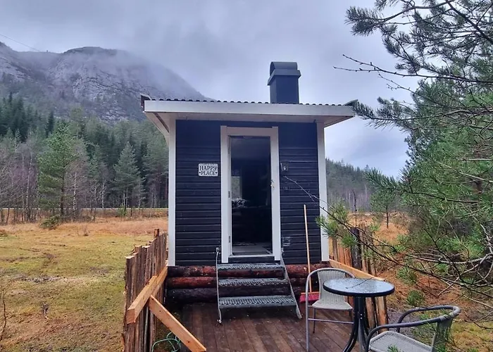 Hjortebu I Naturskjonne Omgivelser
