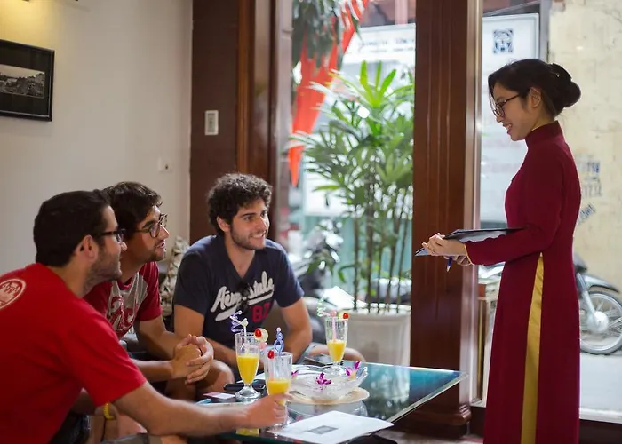 Eliana Ruby Hotel & Travel