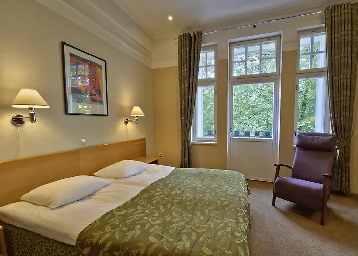 Barclay Hotel