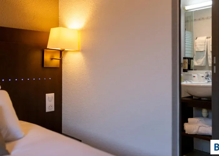 Hotel Croix Des Bretons - Lourdes Pyrenees