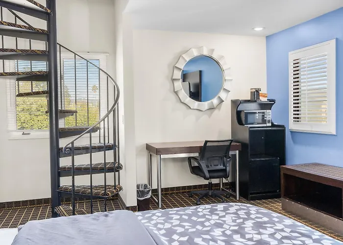 Hotel Solares
