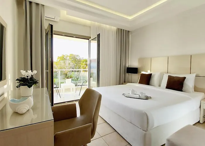 Akrogiali Exclusive Hotel (Adults Only)