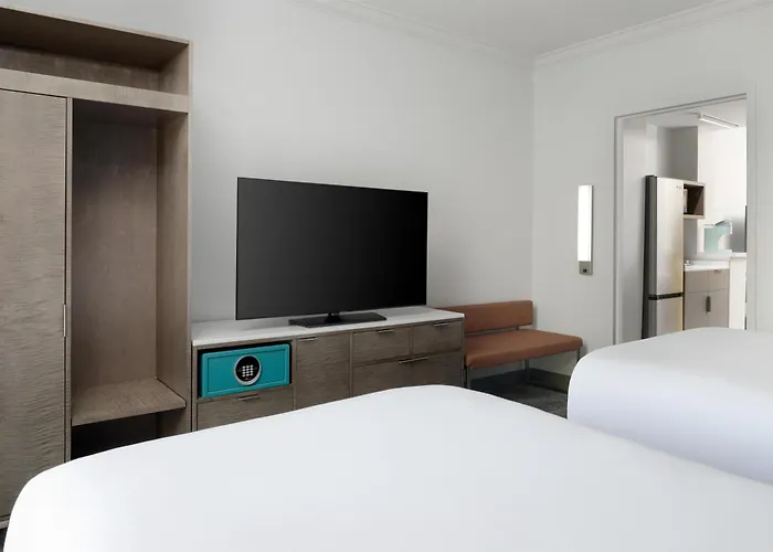 Hilton Boca Raton Suites - Newly Renovated