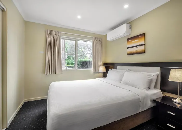 Best Western Plus Buckingham International