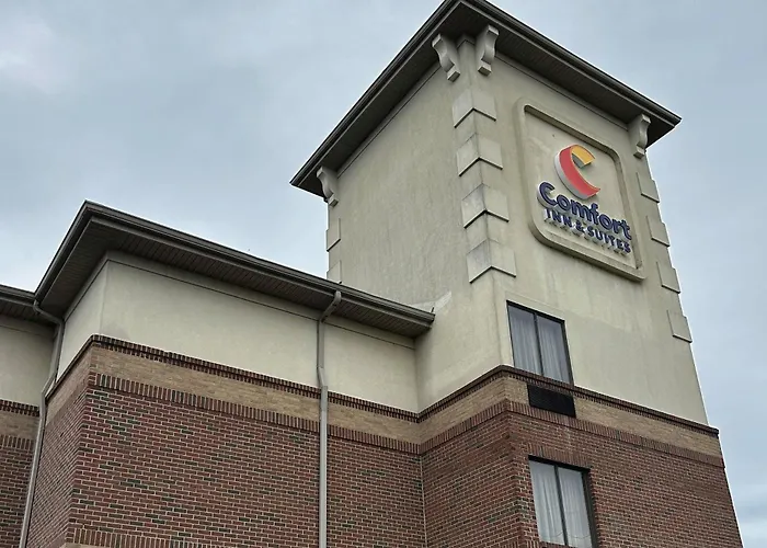 Comfort Inn & Suites West Chester - North Cincinnati