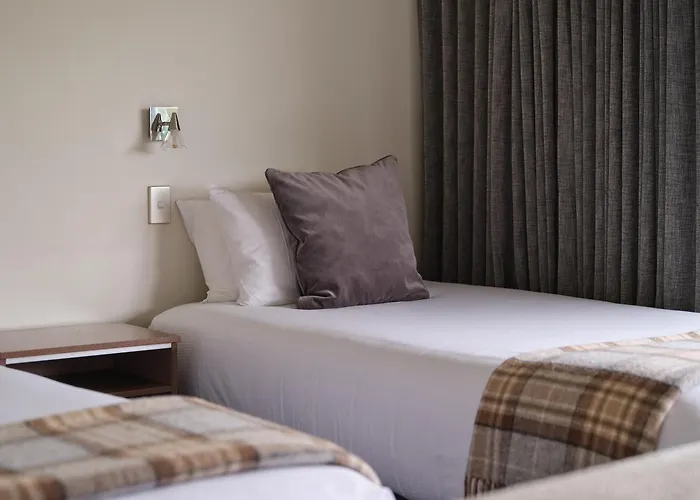 Suncourt Hotel & Conference Centre