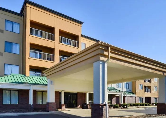 Country Inn & Suites By Radisson, Brown Deer - Milwaukee North
