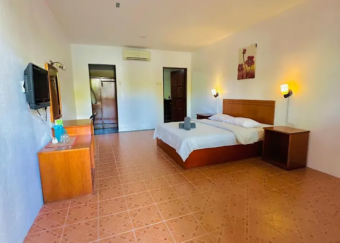 Landcons Hotel & Resort