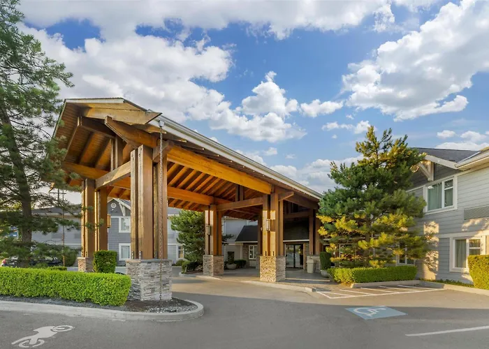 Best Western Plus Country Meadows Inn