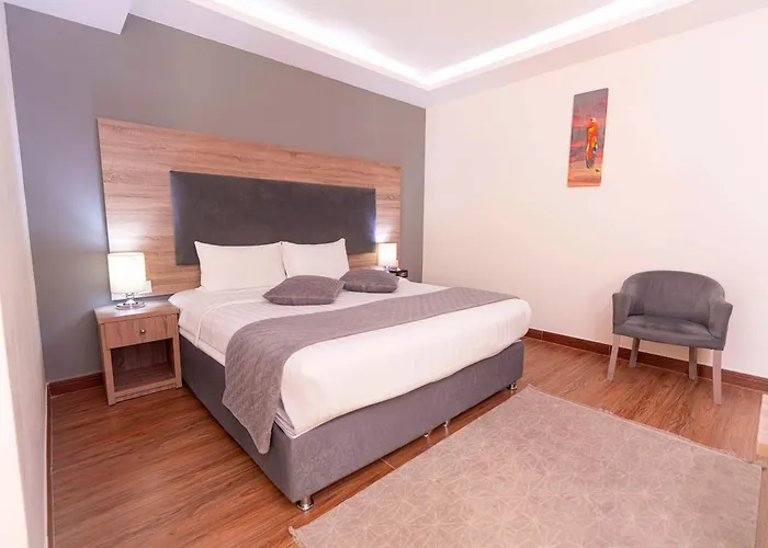 Petra Moon Hotel