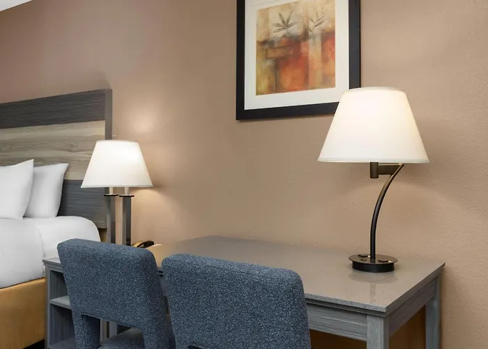 Travelodge By Wyndham Banning Casino And Outlet Mall