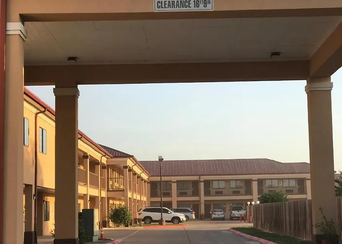 Texas Inn & Suites