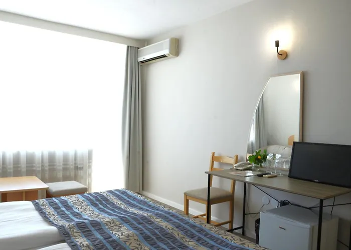 Hotel Oasis - Beach Access