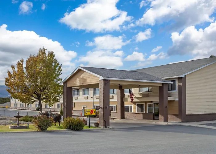 Super 8 By Wyndham Baker City