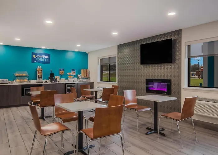 Clarion Pointe Harrodsburg-Danville