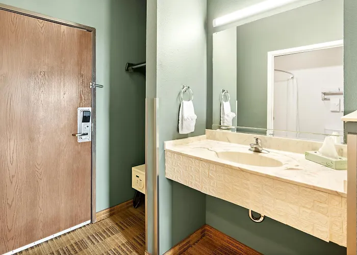 Americas Best Value Inn Somerville Texas