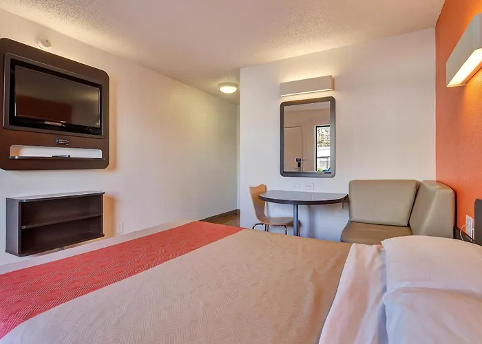 Motel 6 Santa Rosa - South