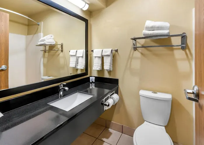 Red Lion Inn & Suites Blue Springs