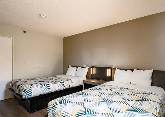 Motel 6-Wethersfield, Ct - Hartford
