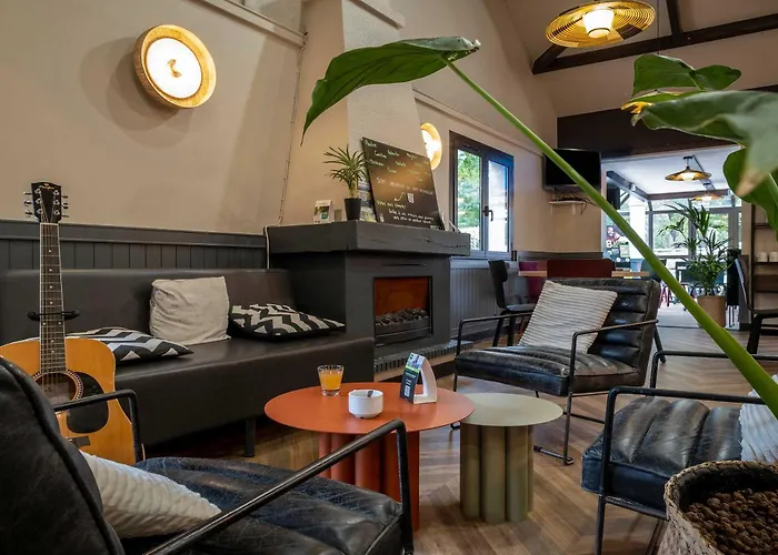 B&B Hotel Niort Sud Venise Verte