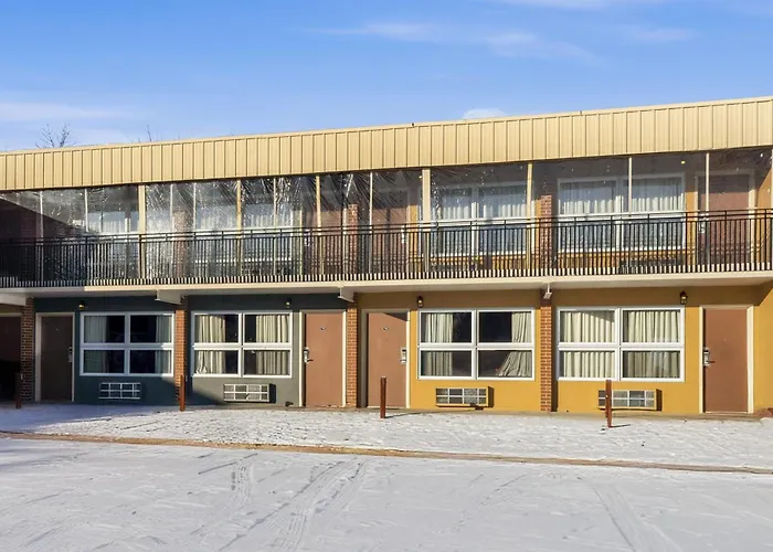 Devils Lake Inn By Oyo Near Devils Lake Regional Airport