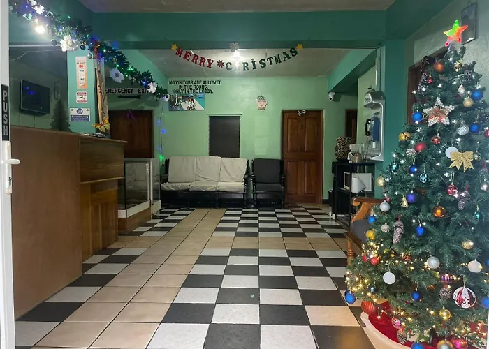 Chaleanor Hotel