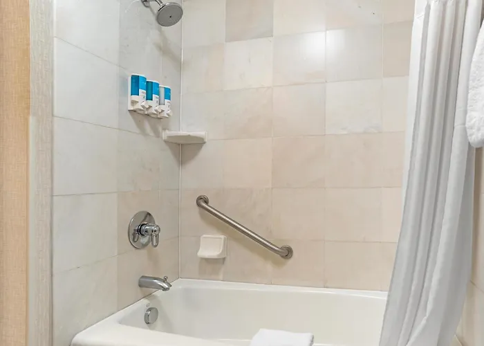 Drury Inn & Suites Baton Rouge