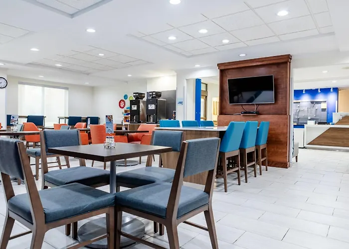 Holiday Inn Express Hotel & Suites Memphis/Germantown By Ihg