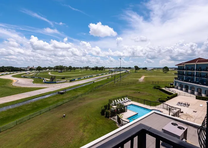 Seven Sebring Raceway Hotel
