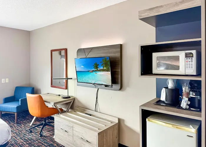Reston Inn & Suites