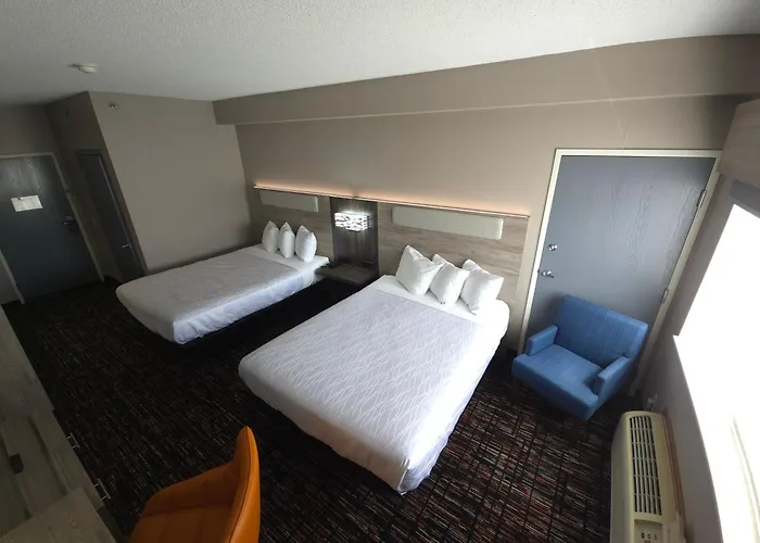 Reston Inn & Suites