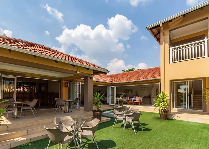 Lakeview Boutique Hotel & Conference Center