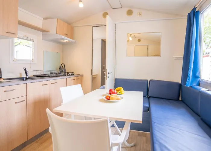 Happy Camp mobile homes in BalatonTourist Füred Camping&Bungalows
