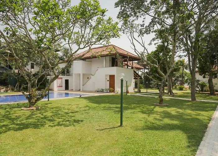 Hibiscus Beach Hotel & Villas - 10 Percent Off On All Food & Beverages