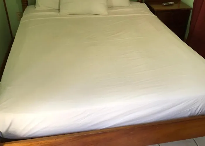 Blue Wave Guest House