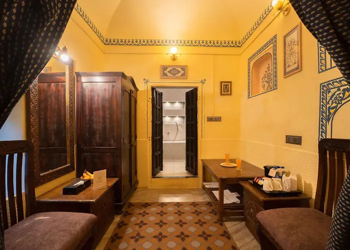 The Shahi Palace Mandawa A Heritage Boutique Haveli Hotel
