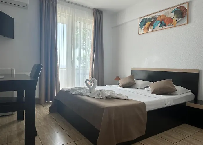 Hotel Cosmos