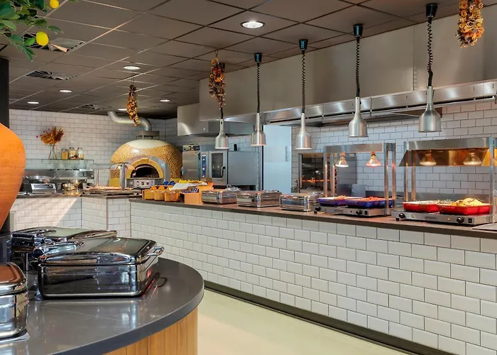 Corendon Urban Amsterdam Schiphol Airport Hotel