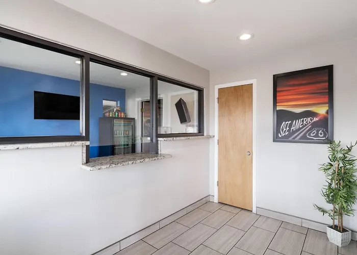 Travelodge By Wyndham Albuquerque West