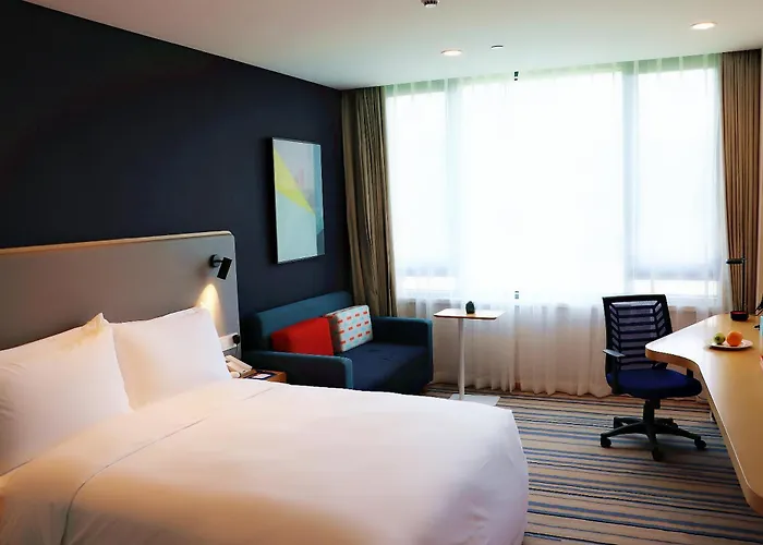 Holiday Inn Express Wuxi Taihu New City By Ihg