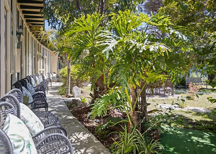 Peninsula Beach Motel