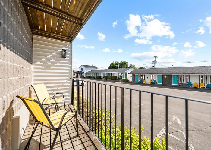 Shores Inn & Hotel