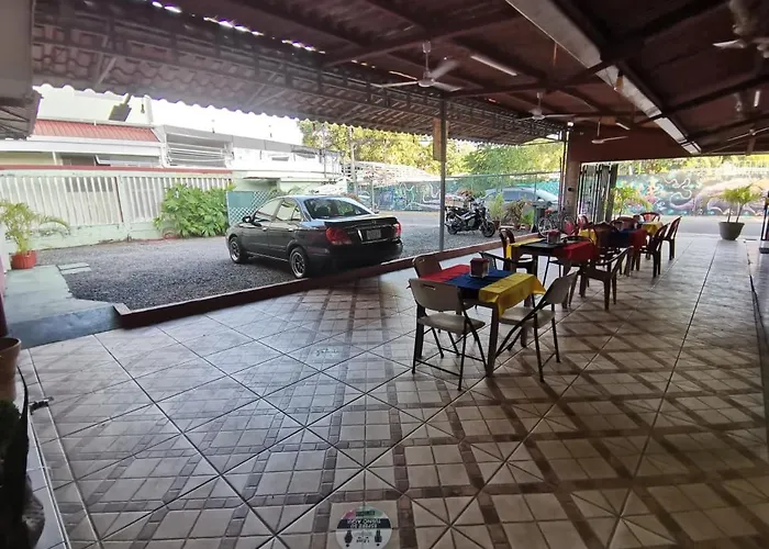 Hotel Cabinas Jacomar