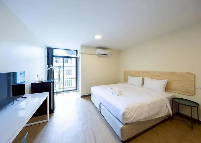 Fine Bed Hotel