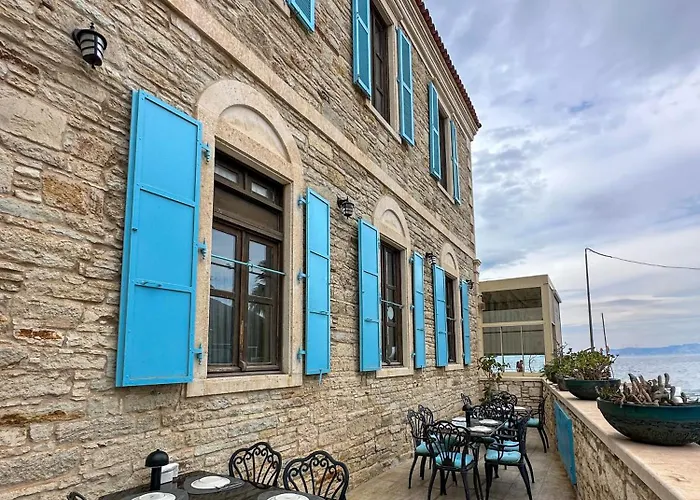 Marina Foca Hotel